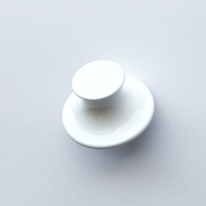 TILT LATCH BUTTON HIPCA WHITE