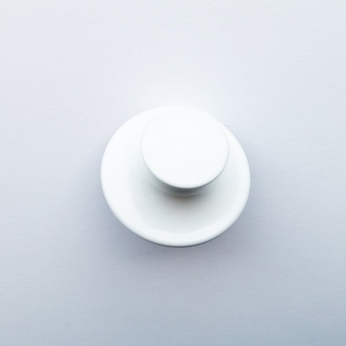 TILT LATCH BUTTON HIPCA WHITE